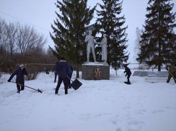 В рамках вахты памяти "75 годовщина Победы в ВОВ"