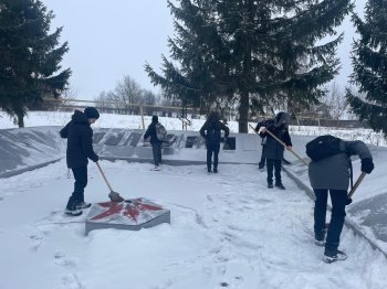  Благоустройство памятника 