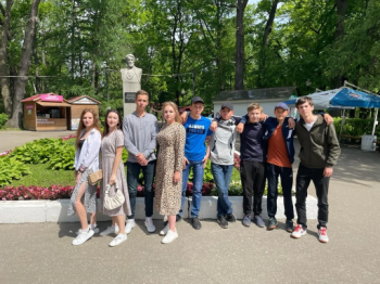 Выпускные классы посетили парк им. В.Г. Белинского